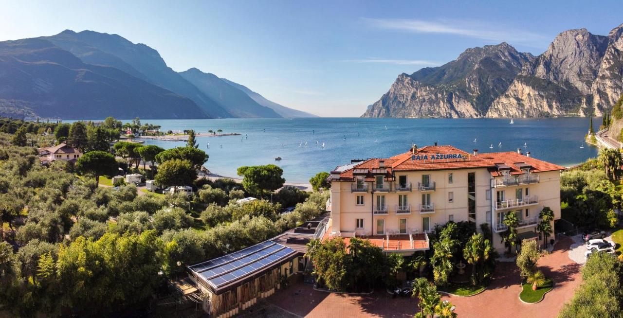 Hotel Baia Azzurra - Lake Front Torbole Sul Garda Екстер'єр фото