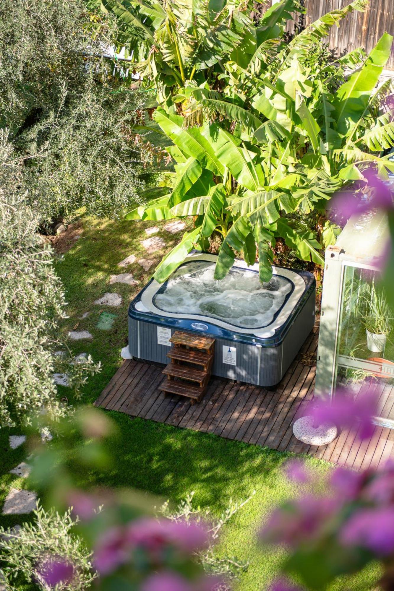 Hotel Baia Azzurra - Lake Front Torbole Sul Garda Екстер'єр фото