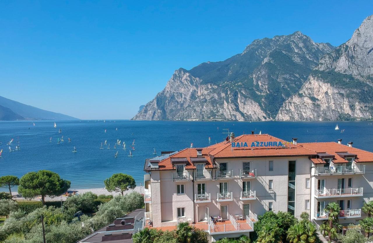 Hotel Baia Azzurra - Lake Front Torbole Sul Garda Екстер'єр фото